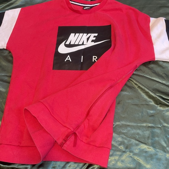 Nike sweatshirt - Picture 3 of 3